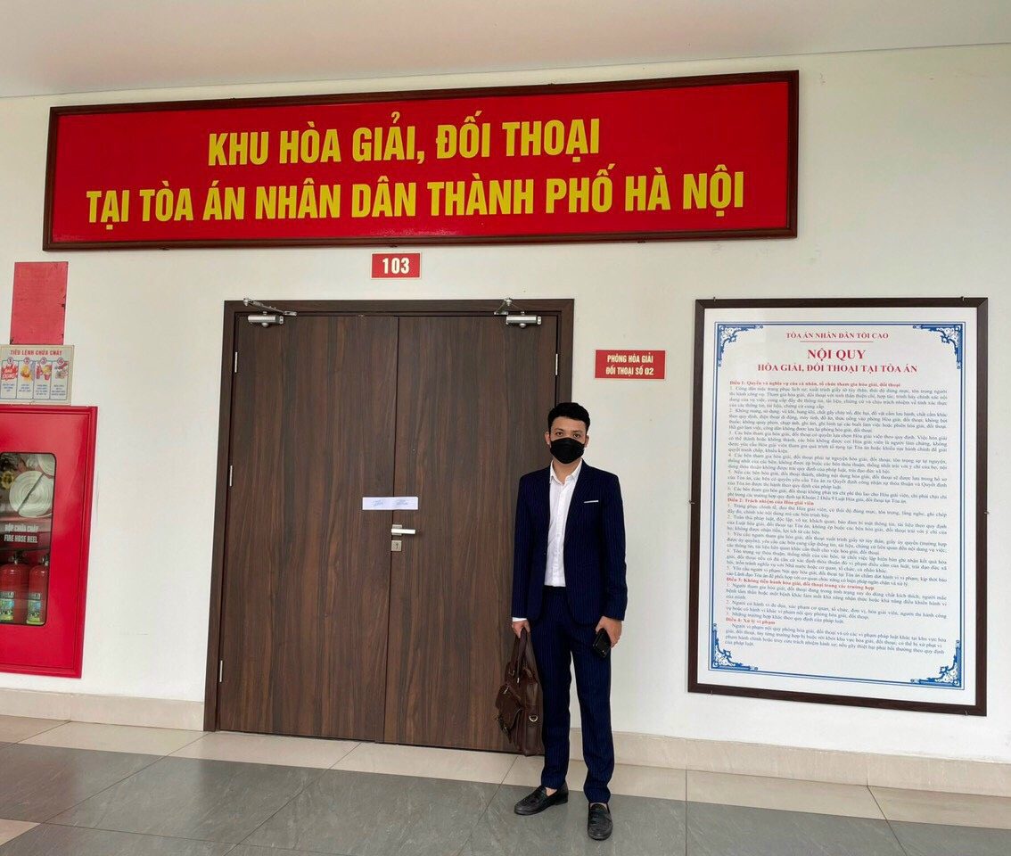Luật sư Đông tham gia đối thoại hòa giải tại Tòa án TP Hà Nội