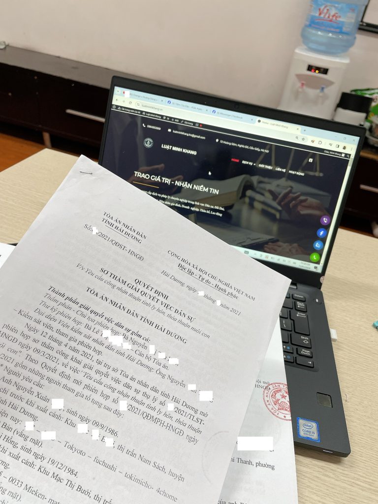 Ly hôn vắng mặt với người đang ở Nhật